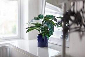 Spacious & Chic 3bed House in London