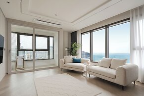 Le Collective Haeundae Paragraf