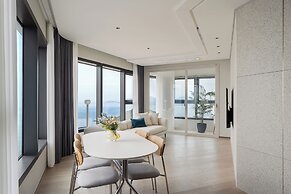 Le Collective Haeundae Paragraf