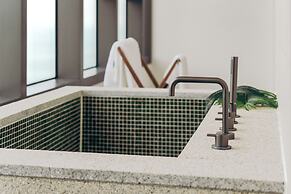 Le Collective Haeundae Paragraf