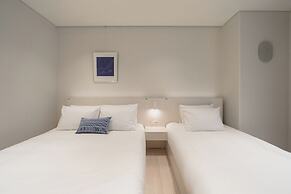 Le Collective Haeundae Paragraf