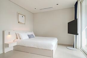 Le Collective Haeundae Paragraf