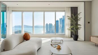 Le Collective Haeundae Paragraf