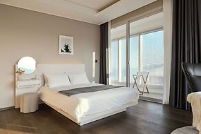 Le Collective Haeundae Paragraf