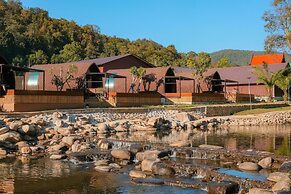 Pang fan Rock & River Resort
