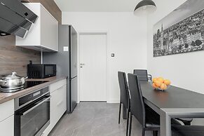 Luxury Gdansk Apartment by Renters