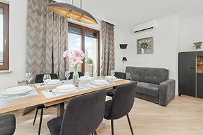 Luxury Gdansk Apartment by Renters