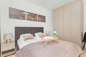 Luxury Gdansk Apartment by Renters