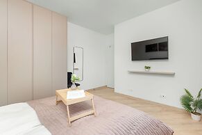 Luxury Gdansk Apartment by Renters