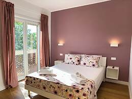 ISOLA 1.6.3 Guest House