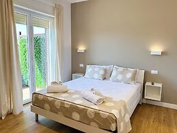 ISOLA 1.6.3 Guest House