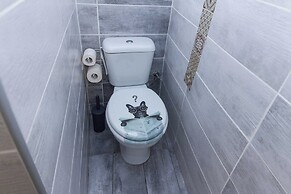 Fresh 1 Bd Apt w Balcony in Kato Patisia