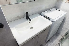 Fresh 1 Bd Apt w Balcony in Kato Patisia