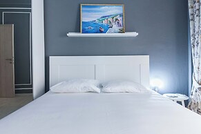 Fresh 1 Bd Apt w Balcony in Kato Patisia