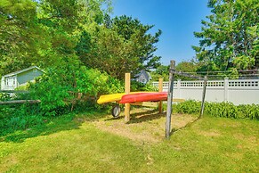 Pocasset Home w/ Kayaks & Bikes: Walk to 2 Beaches