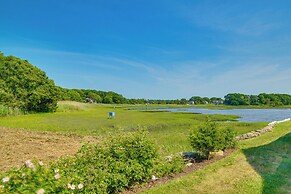 Pocasset Home w/ Kayaks & Bikes: Walk to 2 Beaches