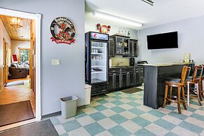 Lakefront Tower Home w/ Shared Dock!