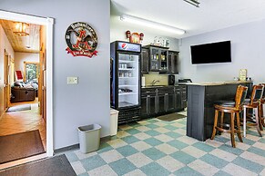 Lakefront Tower Home w/ Shared Dock!