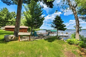 Lakefront Tower Home w/ Shared Dock!