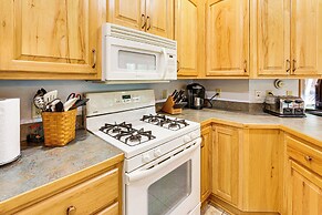 Lakefront Tower Home w/ Shared Dock!