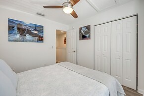 Fernandina Beach Townhome w/ Patio: Walk to Beach!