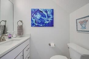Fernandina Beach Townhome w/ Patio: Walk to Beach!