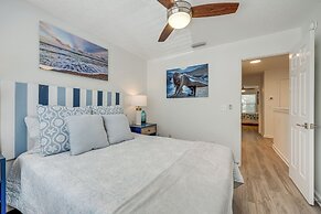 Fernandina Beach Townhome w/ Patio: Walk to Beach!