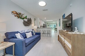 Fernandina Beach Townhome w/ Patio: Walk to Beach!