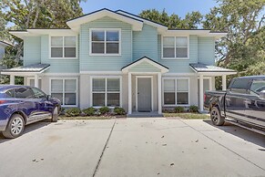 Fernandina Beach Townhome w/ Patio: Walk to Beach!