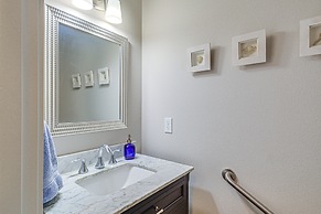 Lakefront Home by Gig Harbor: Quiet Family Retreat