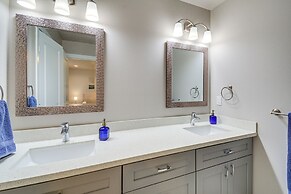 Lakefront Home by Gig Harbor: Quiet Family Retreat