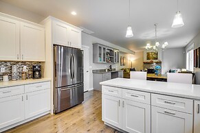 Lakefront Home by Gig Harbor: Quiet Family Retreat