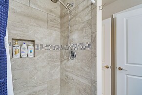 Lakefront Home by Gig Harbor: Quiet Family Retreat