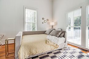 Charming Georgia Cottage ~ 19 Mi to Statesboro!