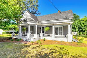 Charming Georgia Cottage ~ 19 Mi to Statesboro!