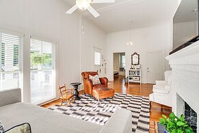 Charming Georgia Cottage ~ 19 Mi to Statesboro!
