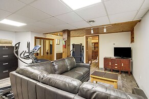 Duluth Lake House - Walk to Beach & Boat Ramp!