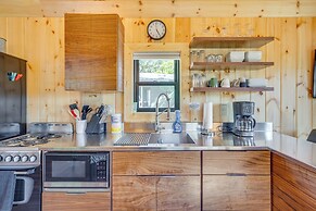 Deck & Grill: Lake of the Ozarks Cabin in Warsaw