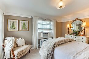 Walkable Zelienople Home w/ Patio & Grill!