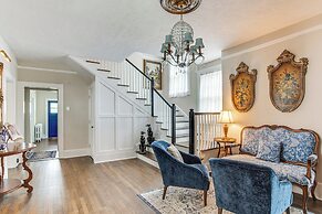 Walkable Zelienople Home w/ Patio & Grill!