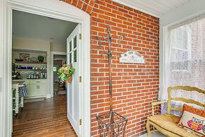 Walkable Zelienople Home w/ Patio & Grill!