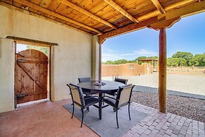 Albuquerque Adobe Home, 8 Mi to Old Town!