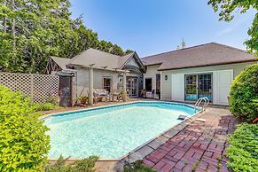 Beautiful & Historic Cottage, Steps to Elm Park