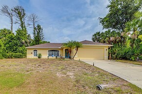 North Port Home w/ Lanai & Pool - 8 Mi to Beach!