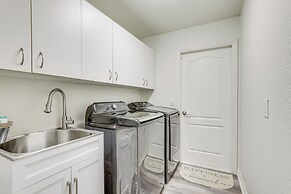 North Port Home w/ Lanai & Pool - 8 Mi to Beach!