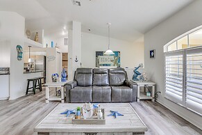 North Port Home w/ Lanai & Pool - 8 Mi to Beach!