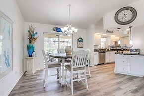 North Port Home w/ Lanai & Pool - 8 Mi to Beach!