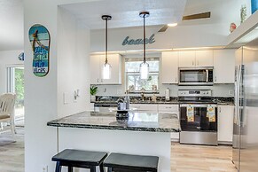 North Port Home w/ Lanai & Pool - 8 Mi to Beach!