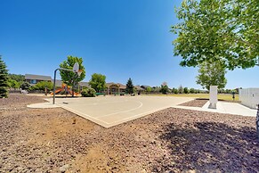 12 Mi to Flagstaff: Pet-friendly Home w/ Sunroom!