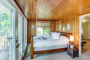 Michigan Lakefront Retreat w/ Kayaks & 2 Decks